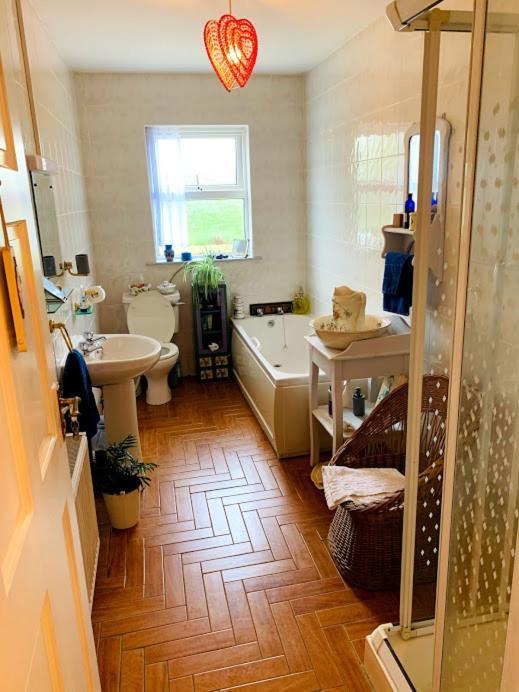 Baylet Lakeview House B&B מראה חיצוני תמונה