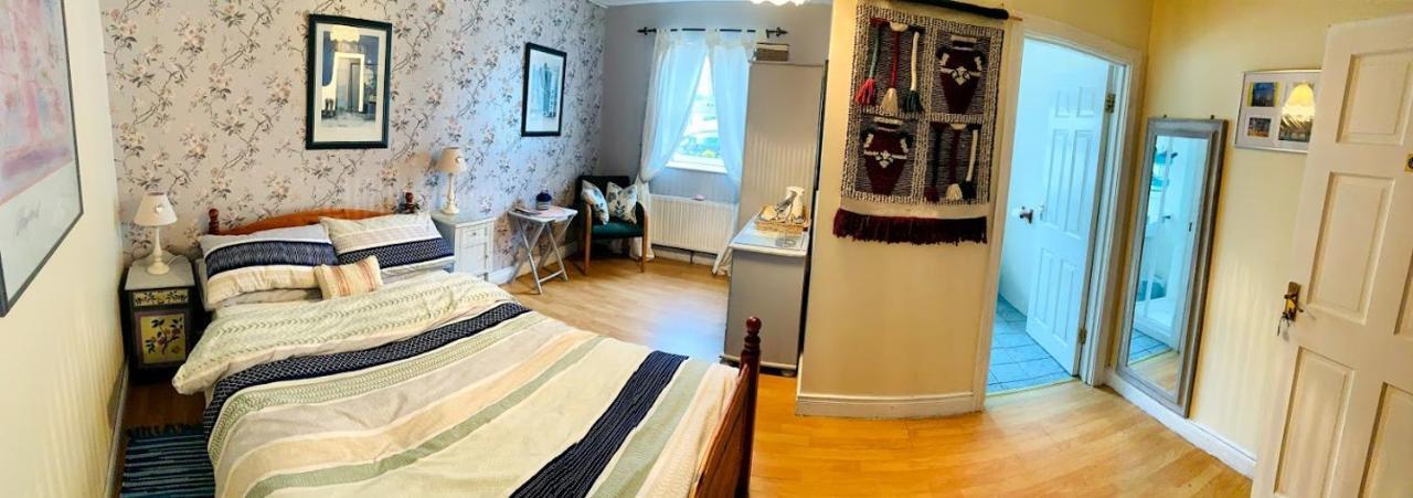 Baylet Lakeview House B&B מראה חיצוני תמונה